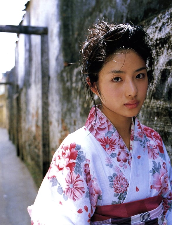 图片[94]-#Satomi Ishihara 石原聪美 – Tayutai 摇曳(20051210) - 全本免费在线观看-阅图吧