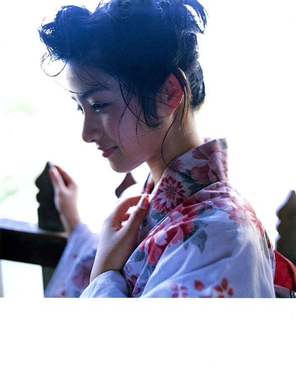 图片[92]-#Satomi Ishihara 石原聪美 – Tayutai 摇曳(20051210) - 全本免费在线观看-阅图吧