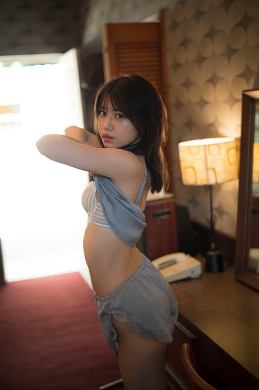 图片[25]-白石麻友美 グラビアちゃんはバズりたい３ ヤンマガデジタル写真集 - 在线免费观看-阅图吧