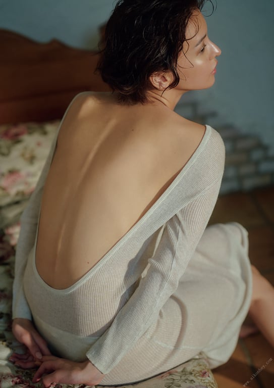 图片[6]-2024.12.20 奈月世奈写真集 SILK of the MOON - 在线免费观看-阅图吧