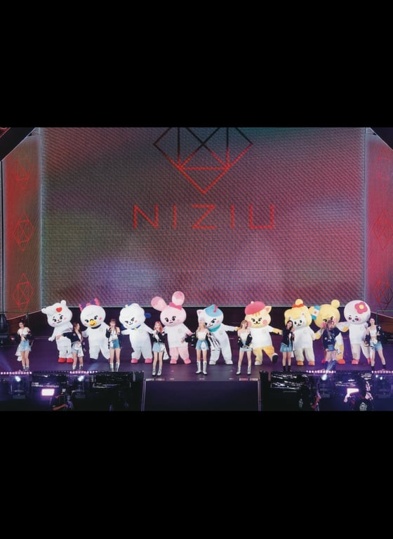 图片[66]-NiziU Live with U 2023 “COCO! nut Fes.” -Stadium Special- in ZOZO Marine Stadium LIVE Photobook - 在线免费观看-阅图吧