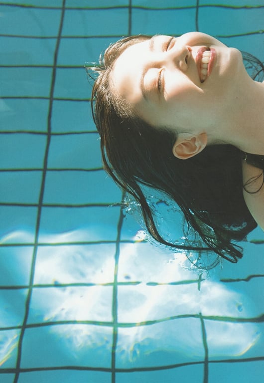 图片[25]-Shiori Kubo 久保史绪里 - 1st Photobook Intersection 交差点(23-07-11) - 在线免费观看-阅图吧