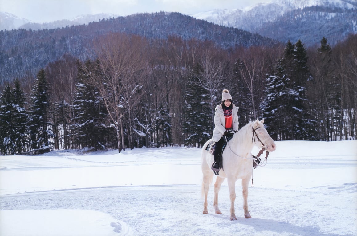 图片[8]-Miku Kanemura 金村美玖 – 1st Photobook Compass 罗针盘 (2022-12-20) - 阅图吧-阅图吧