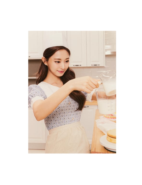 图片[83]-2021.11 TWICE 6th Anniversary 'Happy TWICE & ONCE day!' AR 写真集 - 在线免费观看-阅图吧