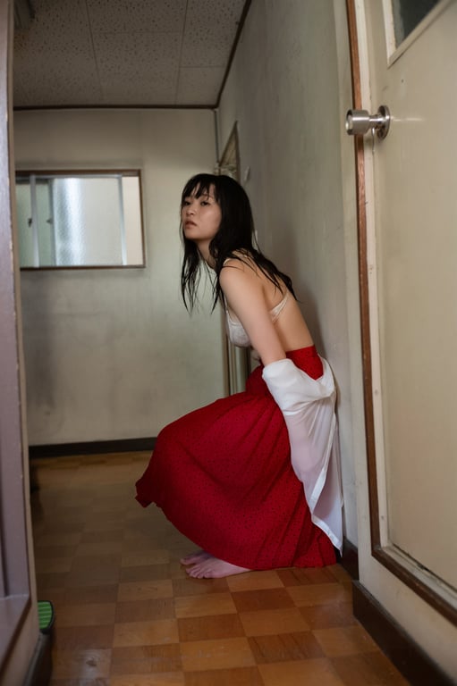 图片[37]-#週刊現代デジタル写真集 佐山鈴香 夕立に濡れたカラタ - 全本免费在线观看-阅图吧