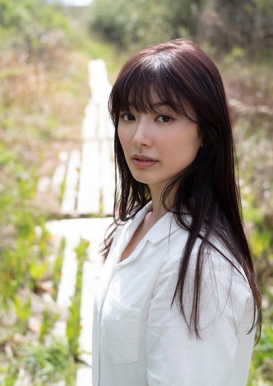 图片[28]-[B.L.T. Photobook] Tomu Muto 武藤十梦 - Kaze no shirabe 风之调 (2023-08-29) - 在线免费观看-阅图吧