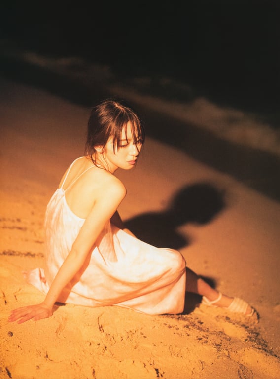 图片[104]-Miku Kanemura 金村美玖 – 1st Photobook Compass 罗针盘 (2022-12-20) - 阅图吧-阅图吧