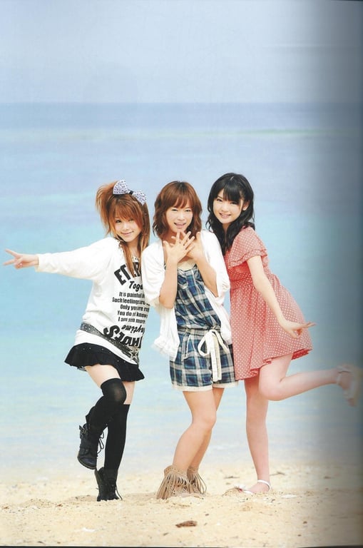 图片[10]-#モーニング娘。亀井絵里・道重さゆみ・田中れいな 写真集 亀井絵里 卒業記念 ハロハロ！Memories - 全本免费在线观看-阅图吧