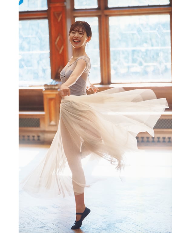 图片[4]-Konoka Matsuda 松田好花 – 1st Photobook Turn around and 回头(2024-05-28) - 在线免费观看-阅图吧