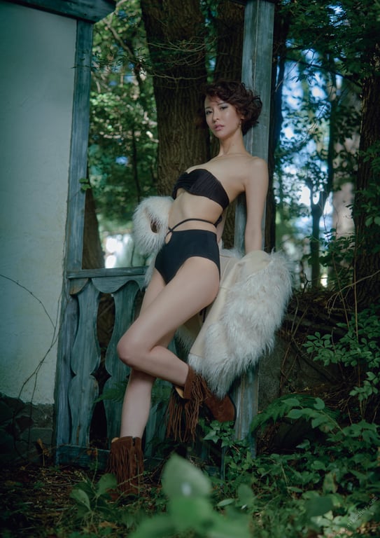 图片[17]-2024.12.20 奈月世奈写真集 SILK of the MOON - 在线免费观看-阅图吧