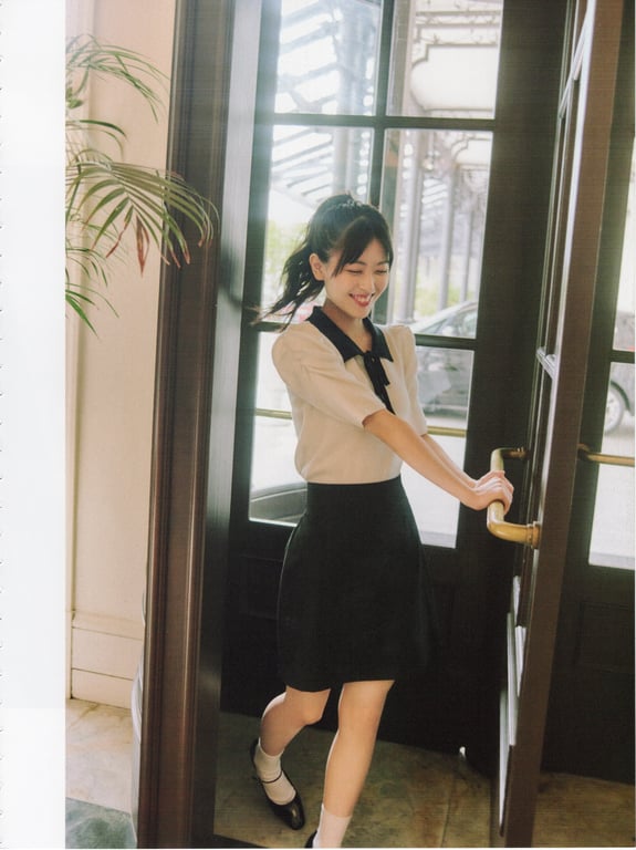 图片[21]-Renka Iwamoto 岩本蓮加 1st Photobook - Mischievous Wind 恶作剧之风 - 在线免费观看-阅图吧