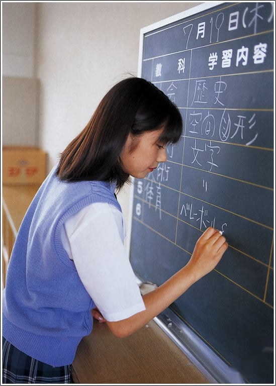 图片[92]-#Yuria Haga 芳贺优里亚 – Girl singing on a slope 坂道唱歌的少女 (2001-07-25) - 全本免费在线观看-阅图吧