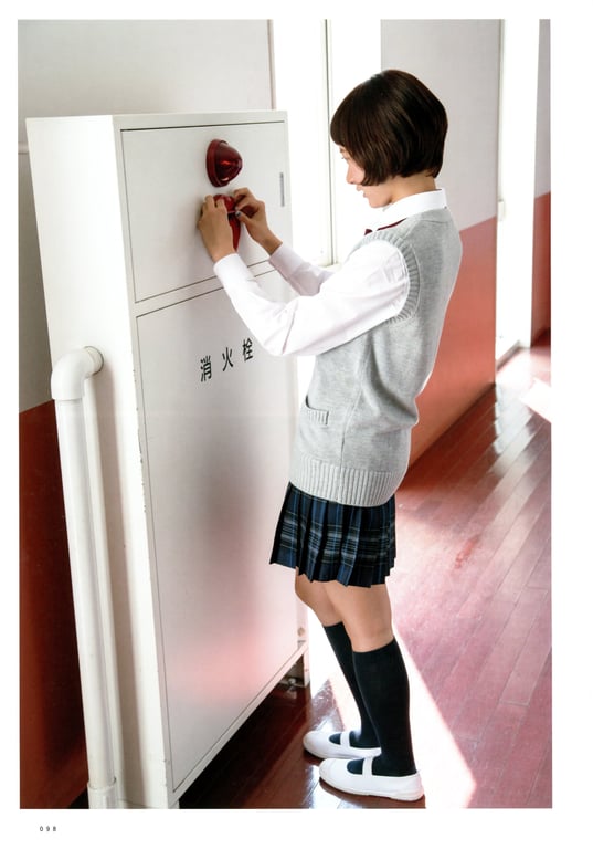 图片[97]-#2013.05.01 Yuki Aoyama 青山裕企 – JK POSE MANIACS - 全本免费在线观看-阅图吧