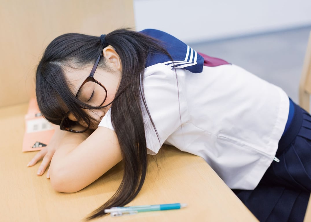 青山裕企 Photobook 26sets\【青山裕企】黑发女子-阅图吧