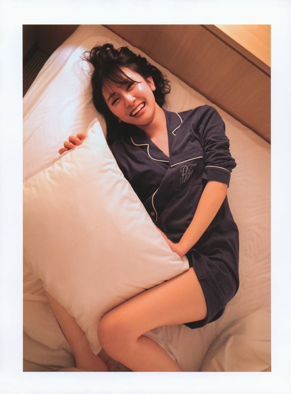 图片[39]-Miku Kanemura 金村美玖 – 1st Photobook Compass 罗针盘 (2022-12-20) - 阅图吧-阅图吧