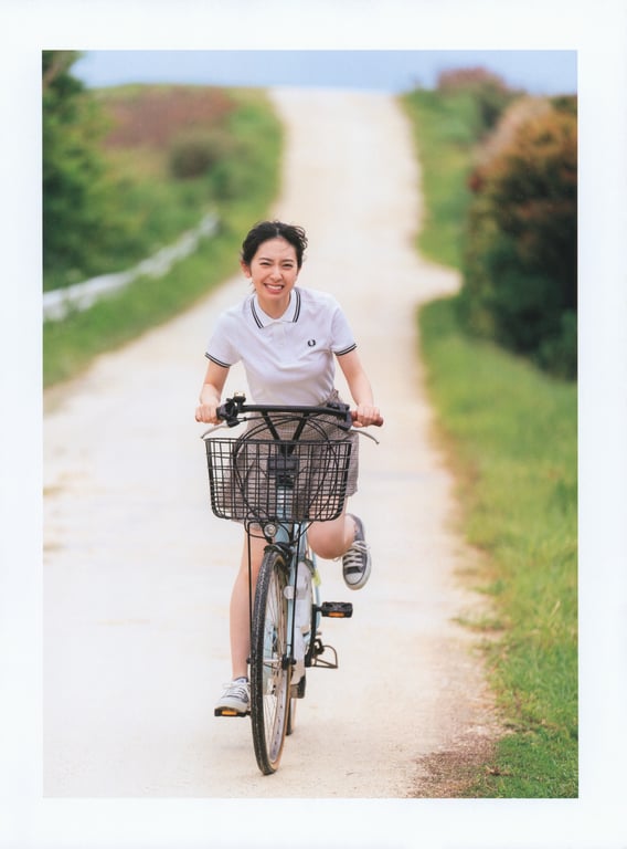 图片[128]-Miku Kanemura 金村美玖 – 1st Photobook Compass 罗针盘 (2022-12-20) - 阅图吧-阅图吧