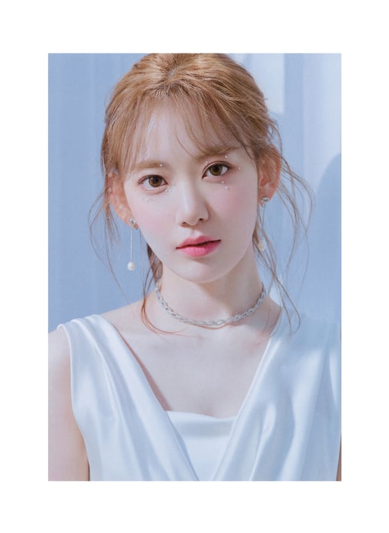 图片[37]-Sakura Miyawaki 宫胁咲良 - Graduation Visual Booklet - 在线免费观看-阅图吧