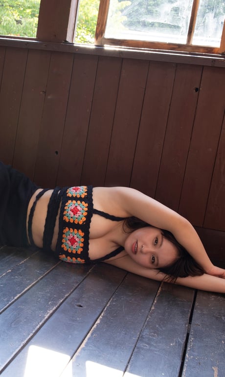 图片[26]-2024.09.30 【数字限定】本乡柚巴写真集「你知道吗？据说心跳加速是会传染的（笑）」 (週プレ PHOTO BOOK) - 在线免费观看-阅图吧