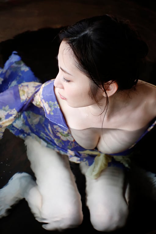 图片[41]-#週刊現代デジタル写真集 塩地美澄「日本一ＳＥＸＹな美女主播與溫泉旅」 - 全本免费在线观看-阅图吧