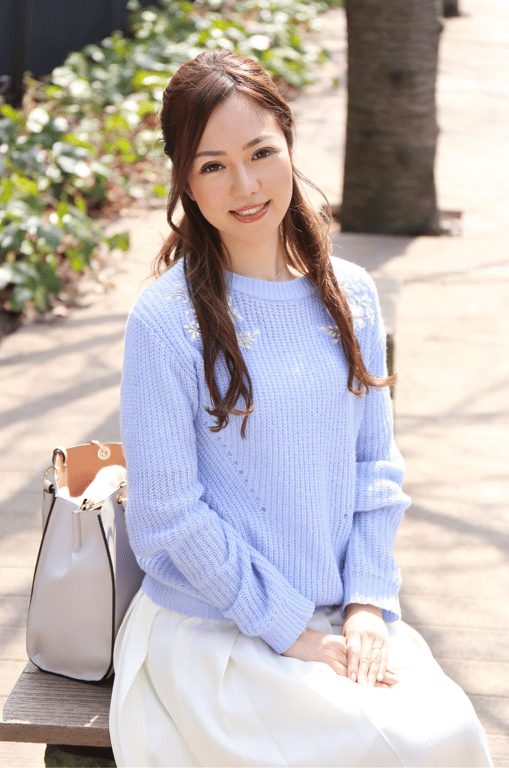 图片[4]-#【舞妻官方写真集】小川华莲 – 散发着良好教养的温柔氛围的美人妻 - 全本免费在线观看-阅图吧