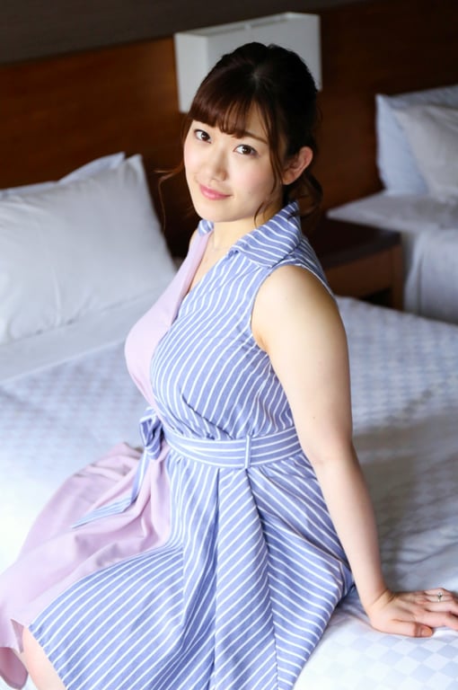 图片[8]-#【舞妻官方写真集】小梅惠娜 – 柔软巨乳诱惑的美爆乳妻 - 全本免费在线观看-阅图吧