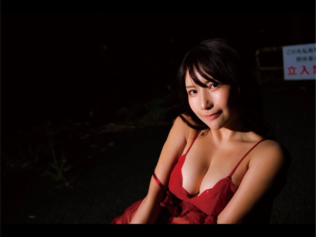 图片[41]-#琴井ありさデジタル写真集『琴井に恋と _ 真紅と夜明けの完全版 』 - 全本免费在线观看-阅图吧