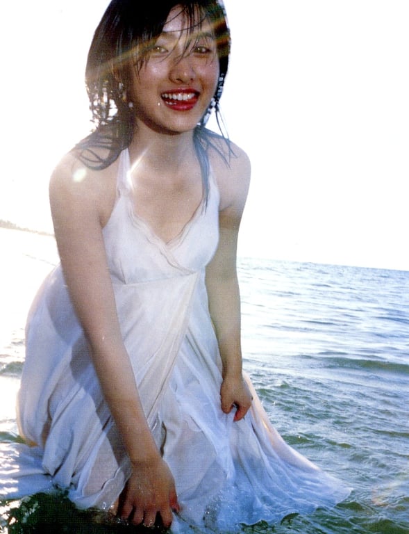 图片[81]-#Satomi Ishihara 石原聪美 – Tayutai 摇曳(20051210) - 全本免费在线观看-阅图吧