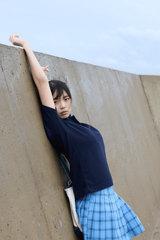 图片[22]-2022.10.06 菊地姬奈「压倒的女主角」ｖｏｌ．２ 高质量１２０页 ＦＲＩＤＡＹ数字写真集 - 在线免费观看-阅图吧