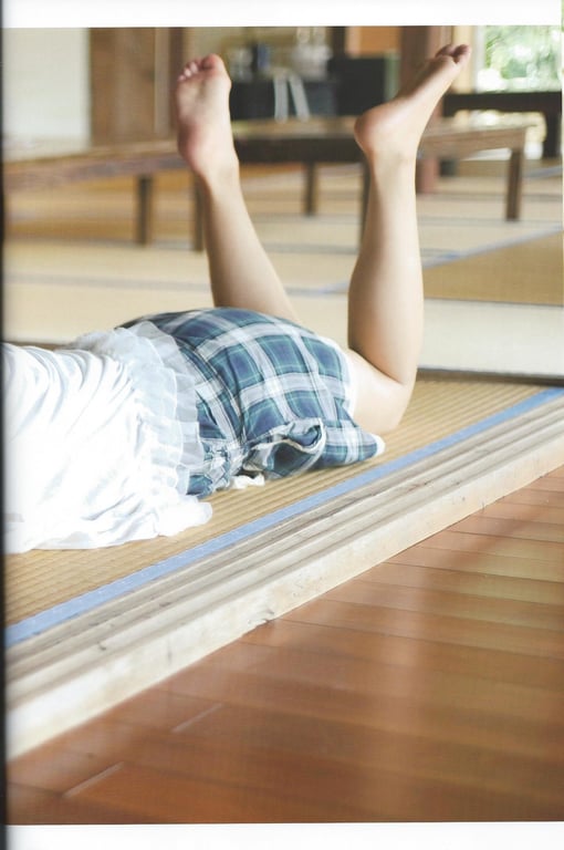 图片[23]-#モーニング娘。亀井絵里・道重さゆみ・田中れいな 写真集 亀井絵里 卒業記念 ハロハロ！Memories - 全本免费在线观看-阅图吧