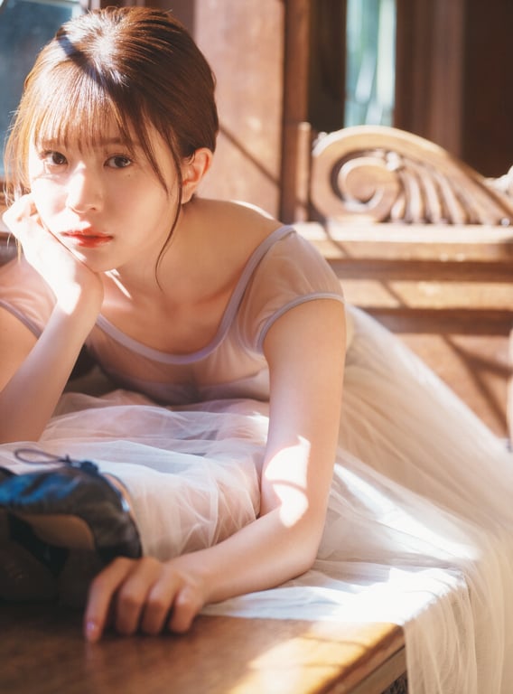 图片[3]-Konoka Matsuda 松田好花 – 1st Photobook Turn around and 回头(2024-05-28) - 在线免费观看-阅图吧