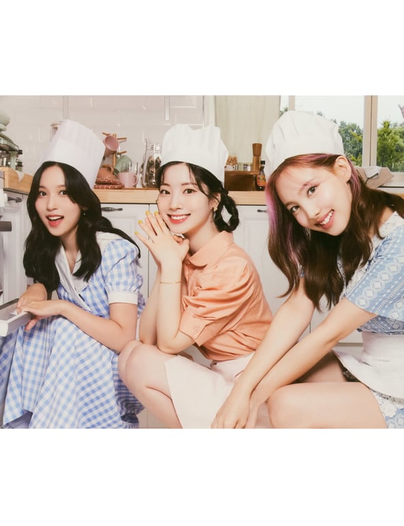 图片[9]-2021.11 TWICE 6th Anniversary 'Happy TWICE & ONCE day!' AR 写真集 - 在线免费观看-阅图吧