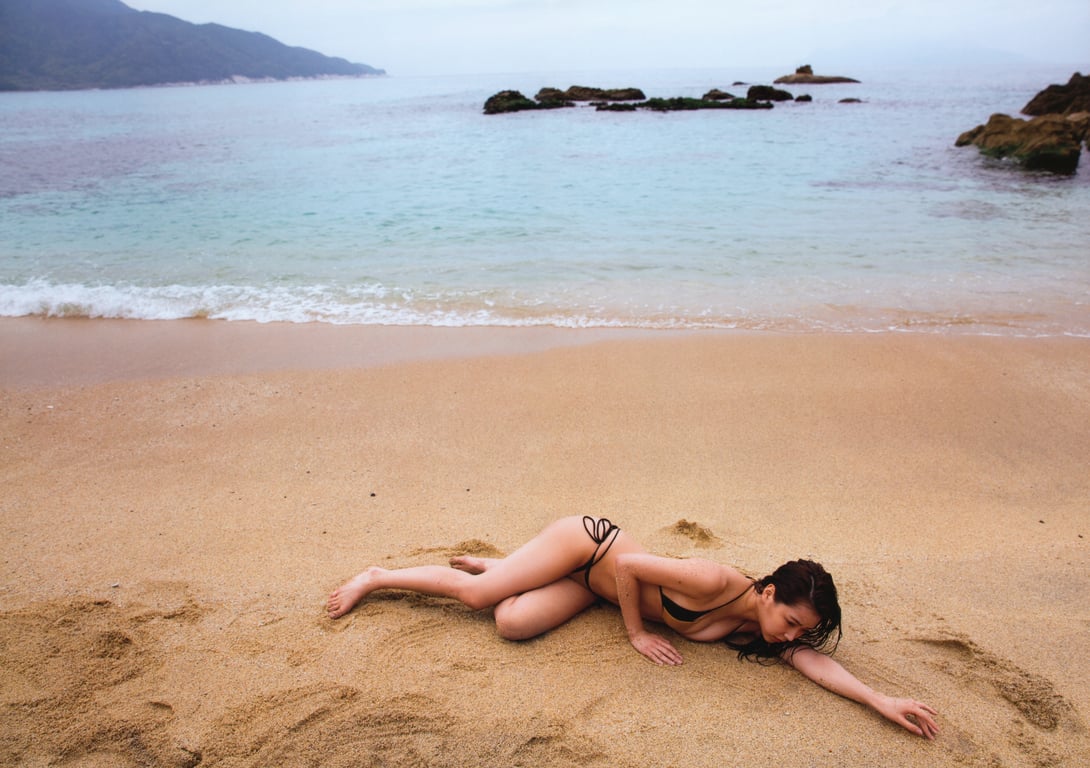 图片[29]-Miru Shiroma 白间美瑠 NMB48毕业纪念写真集「REBORN」 - 阅图吧-阅图吧