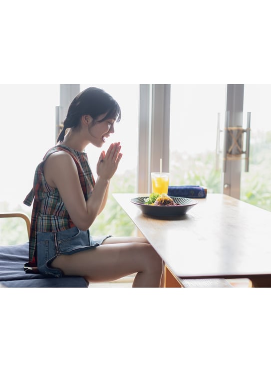 图片[7]-2024.08.28 【電子版だけの特典カットつき】石浜芽衣1st 写真集 闪耀 - 在线免费观看-阅图吧