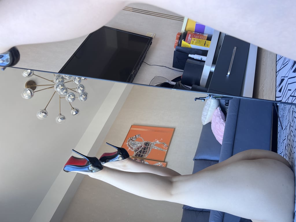 图片[2]-#Hot 小王同学 NO.036 黑丝开叉 - 全本免费在线观看-阅图吧