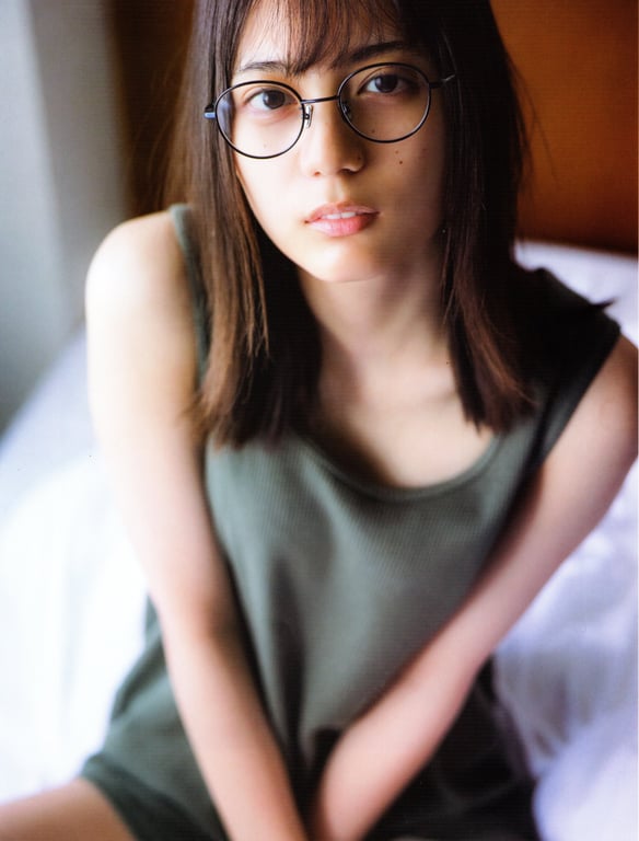 图片[123]-Nao Kosaka 小坂菜绪 1st Photobook - Who are you 你是谁 (2021-06-29) (Canon scan) - 在线免费观看-阅图吧