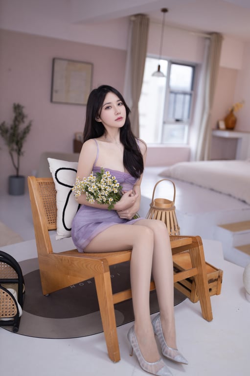 Hot 鱼子酱花瓣旖旎写真-阅图吧