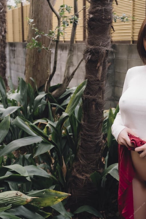 图片[2]-#Mei Washio 鷲尾芽衣 “milk” 「ｍｉｌｋ」周刊现代数字写真集 (2020.03.31) - 全本免费在线观看-阅图吧