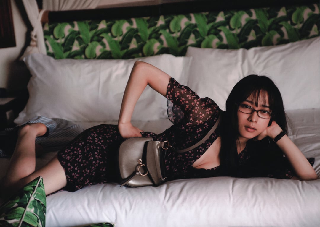 图片[67]-Ayane Suzuki 鈴木絢音 - 1st Photobook The angle of the light 光之角度 (2020-11-10) - 在线免费观看-阅图吧