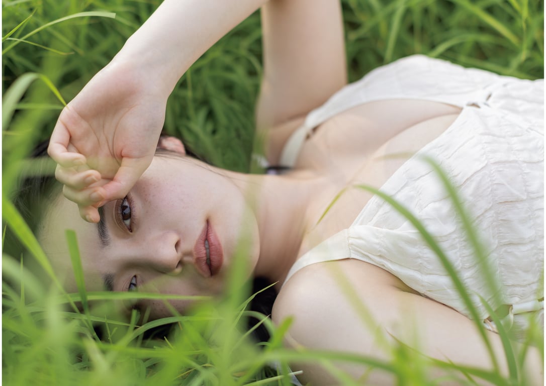 图片[75]-2024.08.28 【電子版だけの特典カットつき】石浜芽衣1st 写真集 闪耀 - 在线免费观看-阅图吧