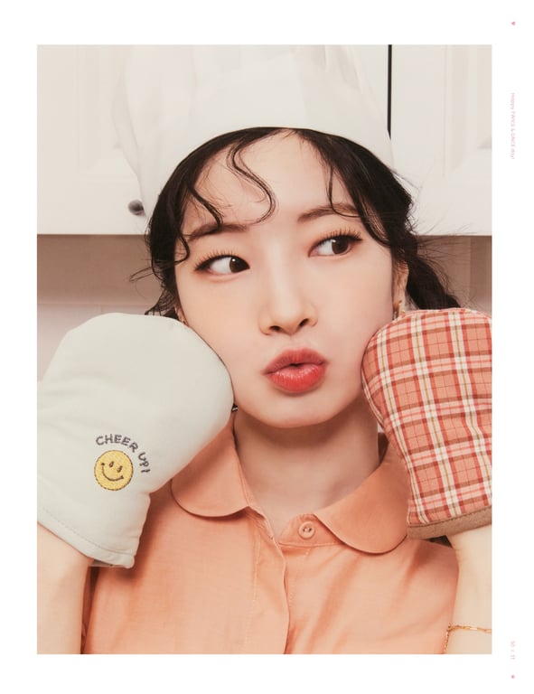 图片[29]-2021.11 TWICE 6th Anniversary 'Happy TWICE & ONCE day!' AR 写真集 - 在线免费观看-阅图吧