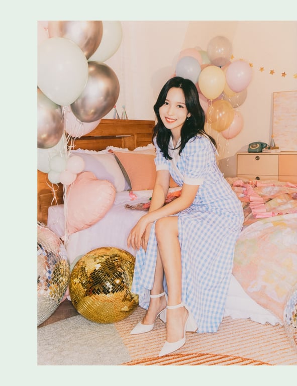 图片[121]-2021.11 TWICE 6th Anniversary 'Happy TWICE & ONCE day!' AR 写真集 - 在线免费观看-阅图吧