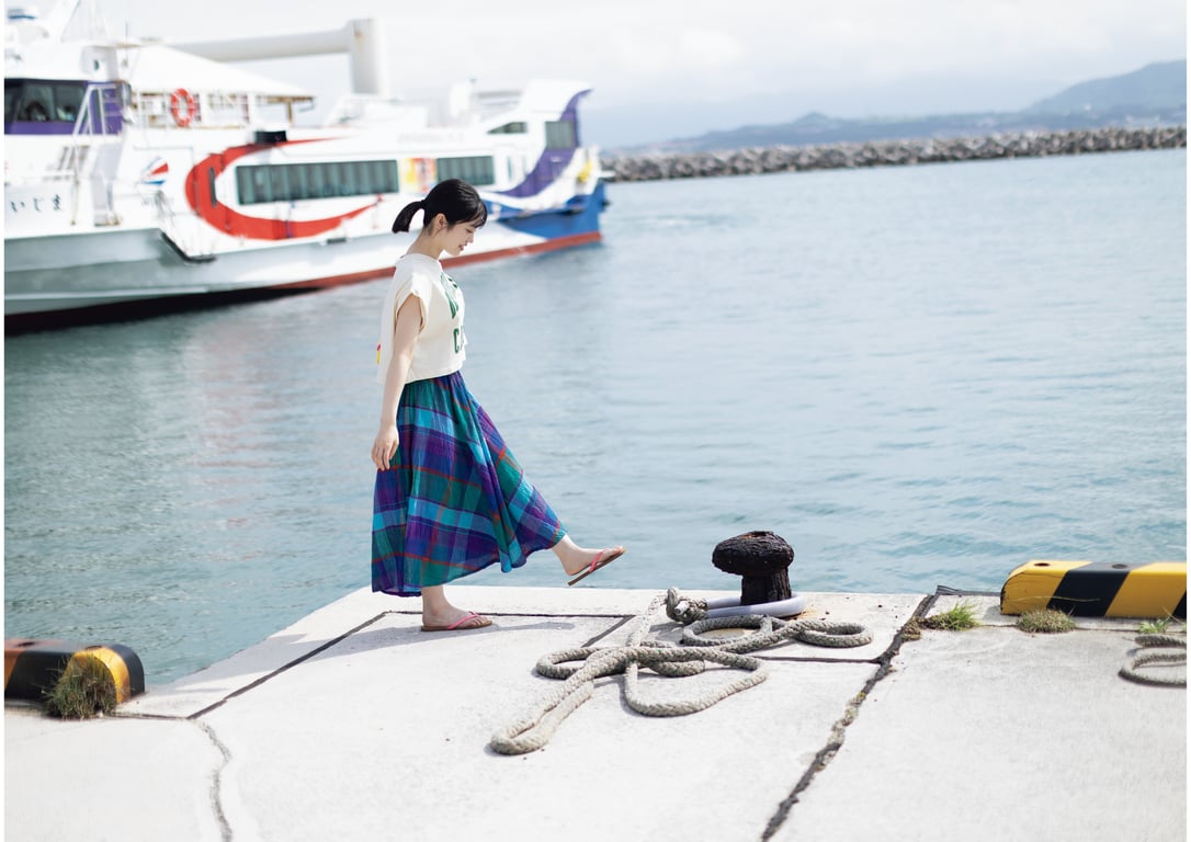 图片[80]-2024.08.28 【電子版だけの特典カットつき】石浜芽衣1st 写真集 闪耀 - 在线免费观看-阅图吧