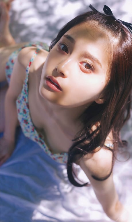 [数字限定] 小山璃奈写真集「红花」 週プレ PHOTO BOOK[数字限定] 小山璃奈写真集「红花」 週プレ PHOTO BOOK-阅图吧