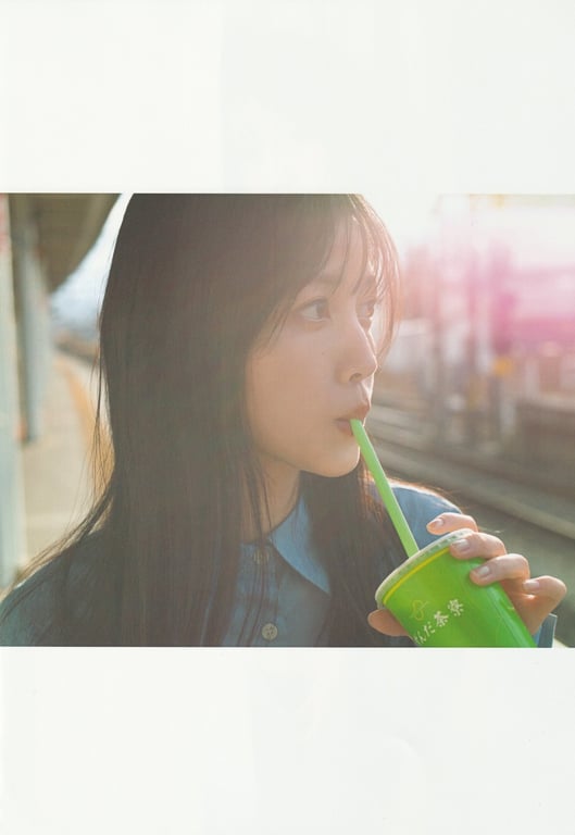 图片[36]-Shiori Kubo 久保史绪里 - 1st Photobook Intersection 交差点(23-07-11) - 在线免费观看-阅图吧