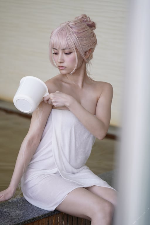 图片[36]-#Nashiko Momotsuki 桃月奈希子 Bukiyo na Senpai. Collaboration Cosplay Gravure 「笨拙的前辈。」合作角色扮演写真 (2021.12.17) - 全本免费在线观看-阅图吧