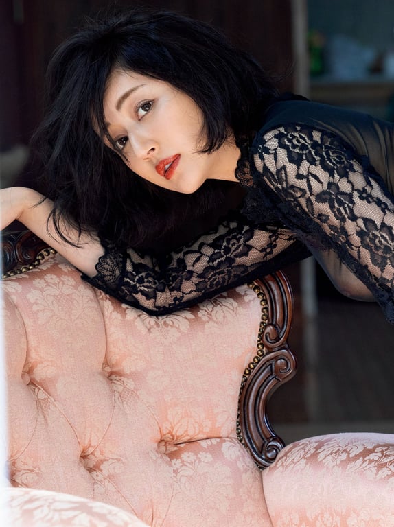 图片[57]-#新藤まなみ写真集『Ｑｕｅｅｎｓ』 - 全本免费在线观看-阅图吧