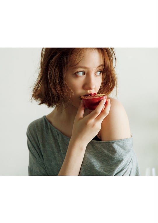 图片[3]-#Reina Triendl 特林德尔玲奈 – Ambiguous 暧昧 (2022-01-23) - 全本免费在线观看-阅图吧