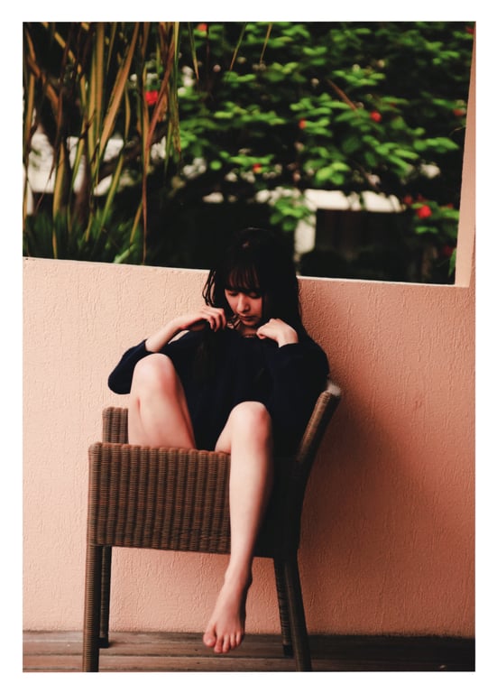 图片[80]-Ayane Suzuki 鈴木絢音 - 1st Photobook The angle of the light 光之角度 (2020-11-10) - 在线免费观看-阅图吧