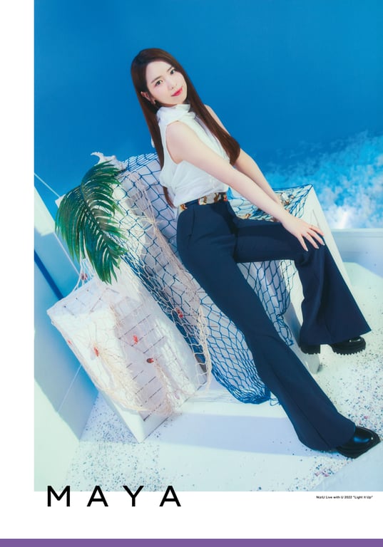 图片[8]-2022.07 NiziU Live with U 2022 “Light it Up” 宣传册 - 在线免费观看-阅图吧