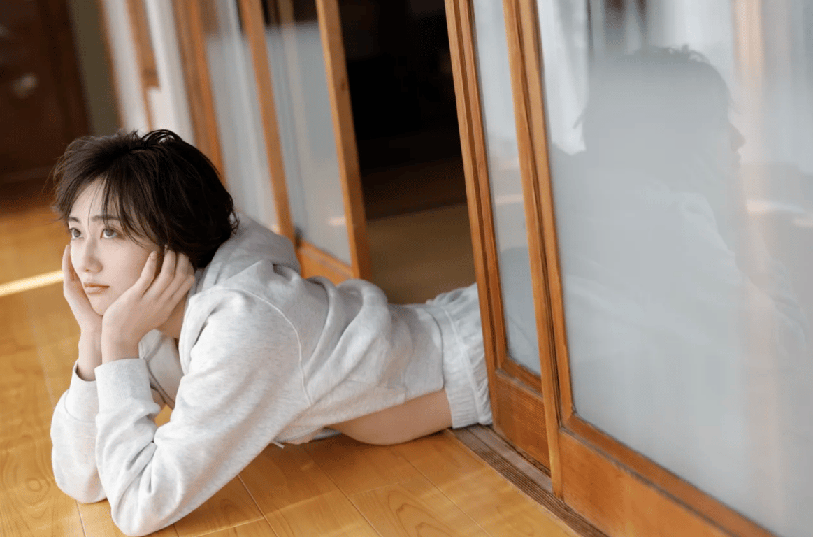 图片[3]-#マンスリーガール010＝奥山かずさ「オール新撮100カット＆ムービー40分」FRIDAY - 全本免费在线观看-阅图吧